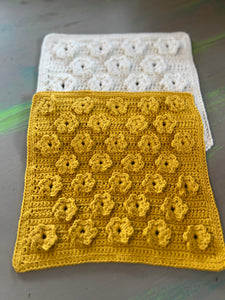 Blooming Blossoms Dishcloth Pattern