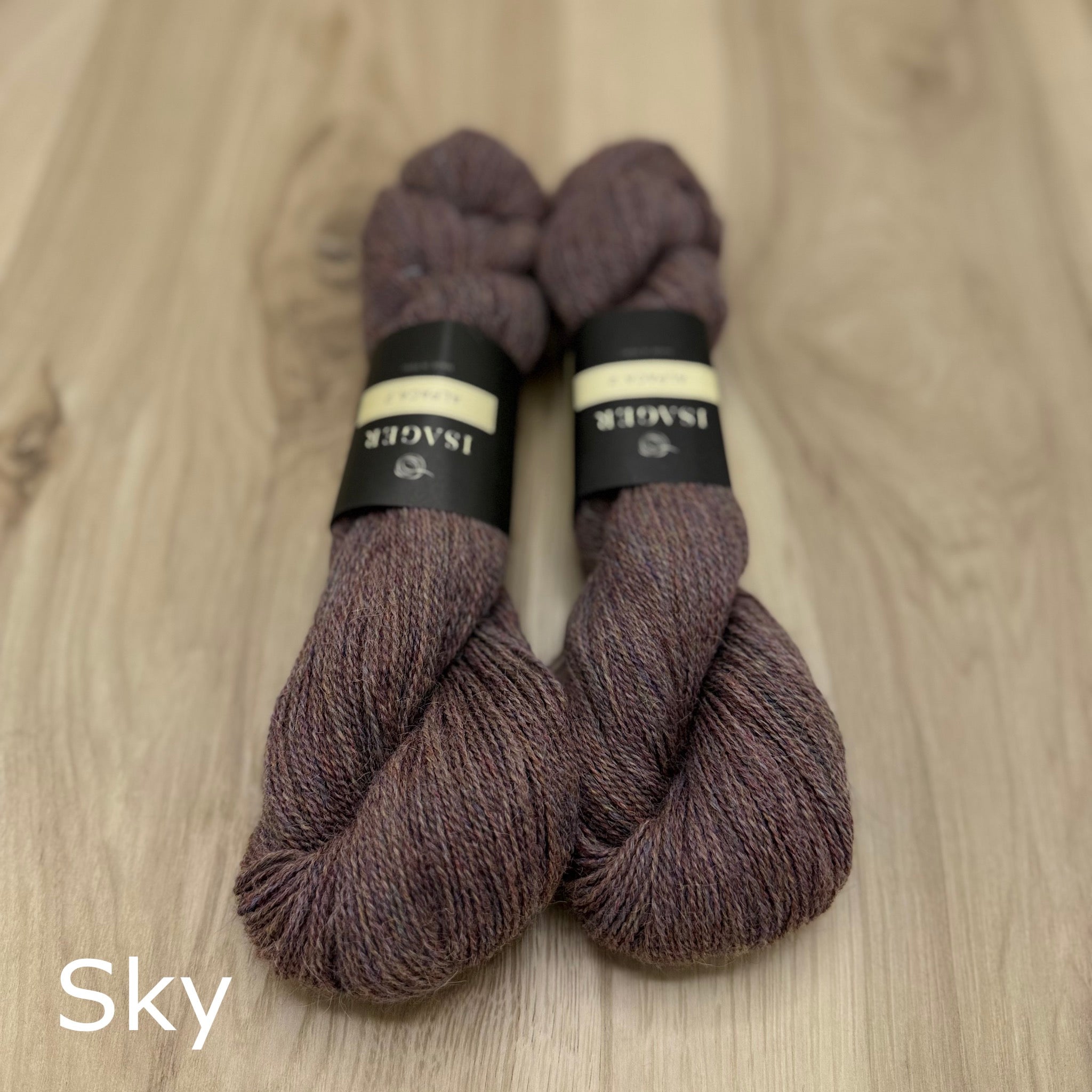 Isager_Alpaca_2_Sky_8a703afc-
